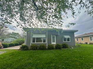 321 S Walnut St, Mount Summit, IN 47362