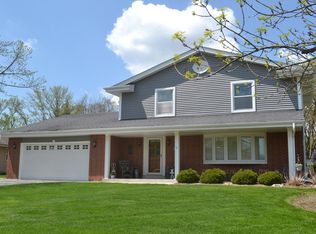 5259 S 49th St, Greenfield, WI 53220