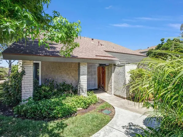 10861 Caravelle Pl, San Diego, CA 92124