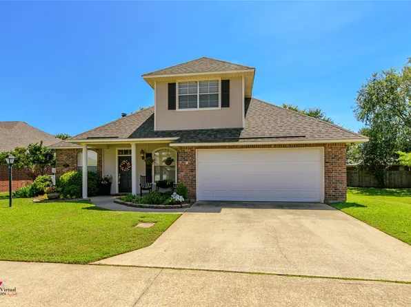 9817 Kings Pointe Dr, Shreveport, LA 71115