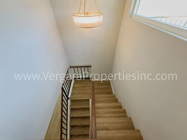 1136 Gian Dr — Photo 16