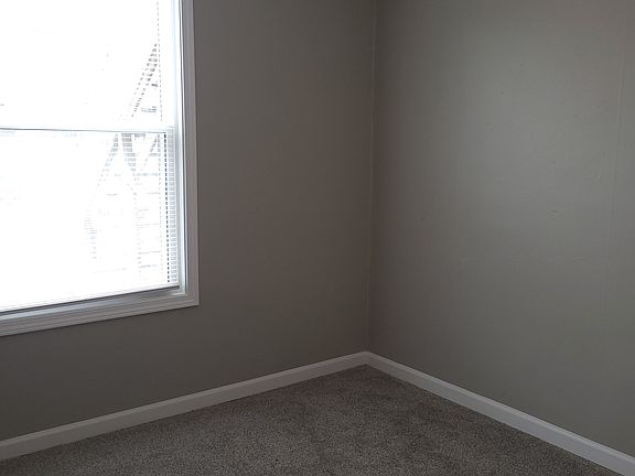 3rd image of 2006 Grant St
