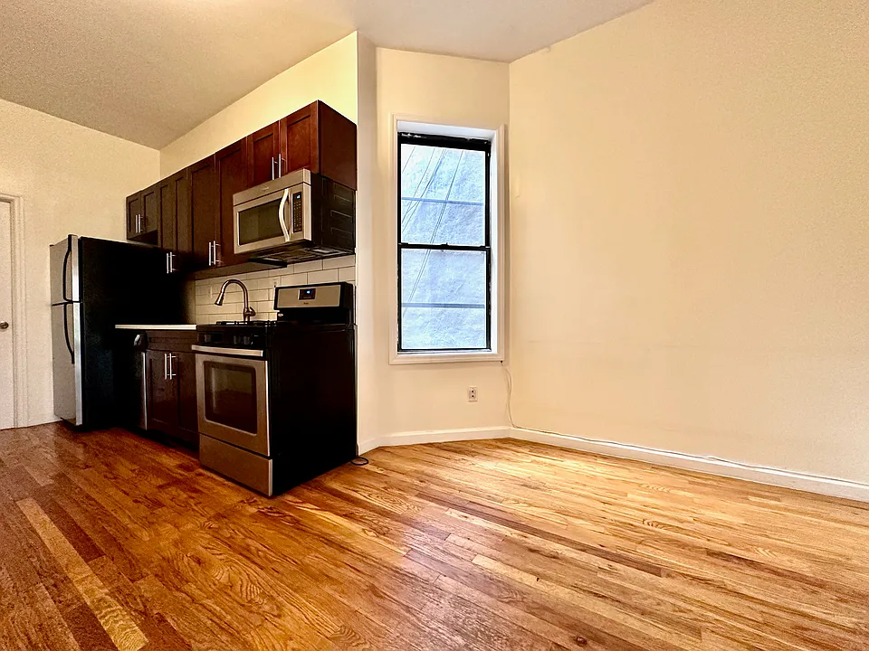 312 W 142nd St #5W