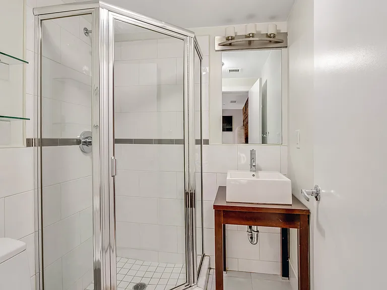 57 Maspeth Ave #1A — Photo 19