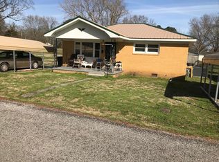 239 Ash St, Bruceton, TN 38317