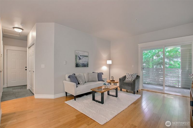 5th image of 801 N N Rainier Avenue #B309