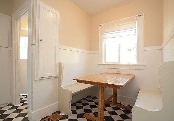 Built in dining area