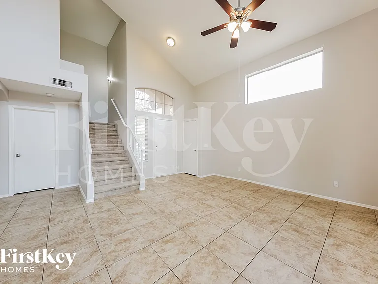 6968 W Aire Libre Ave — Photo 3