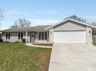 1809 Greenstone Dr, New Haven, IN 46774