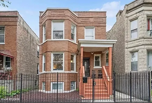 732 N Troy St #1 Photo 1 732 N Troy St #1 Photo 1