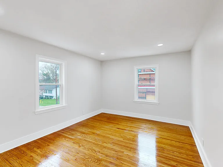 22 Baldwin St — Photo 17