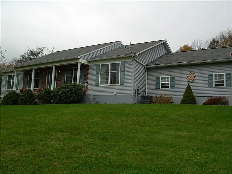 160 Lammert Rd photo 1