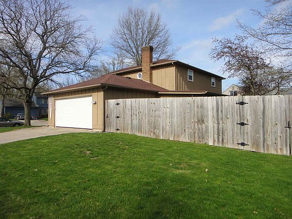 3rd image of 7418 Antebellum Dr