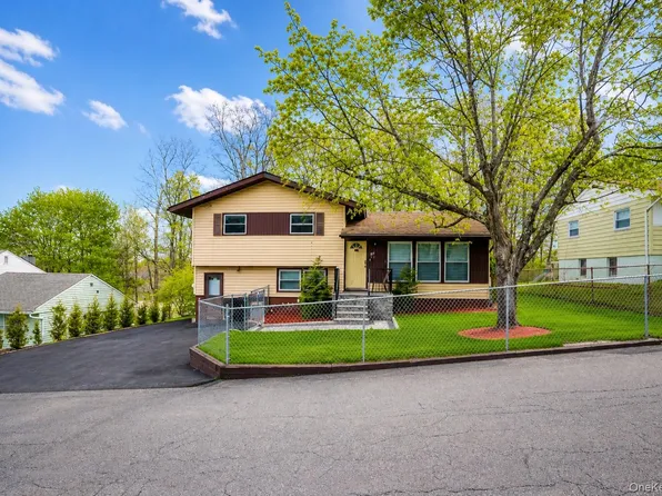 74 Nelshore Drive, Thompsonville, NY 12701
