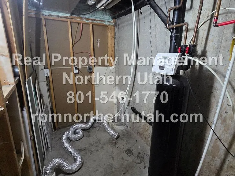 2784 S 850 W — Photo 22
