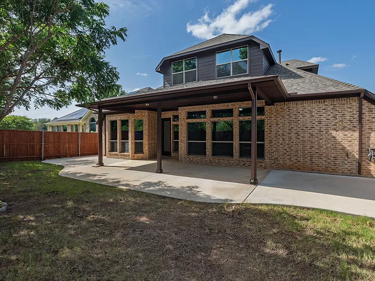 305 Dorset Ct — Photo 38