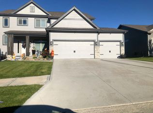 17830 Tibbles St, Omaha, NE 68116