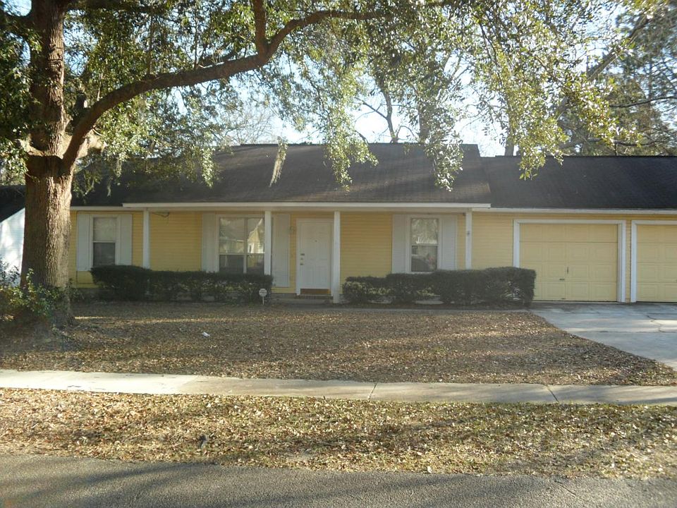 1st image of 921 Lakeside Dr
