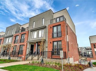 99 Roger St #45, Waterloo, ON N2J0G1