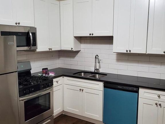 2nd image of 9547 S Avenue M #1
