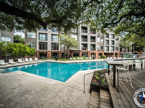 Pool Lounge South Congress Cool Luxury Apartment