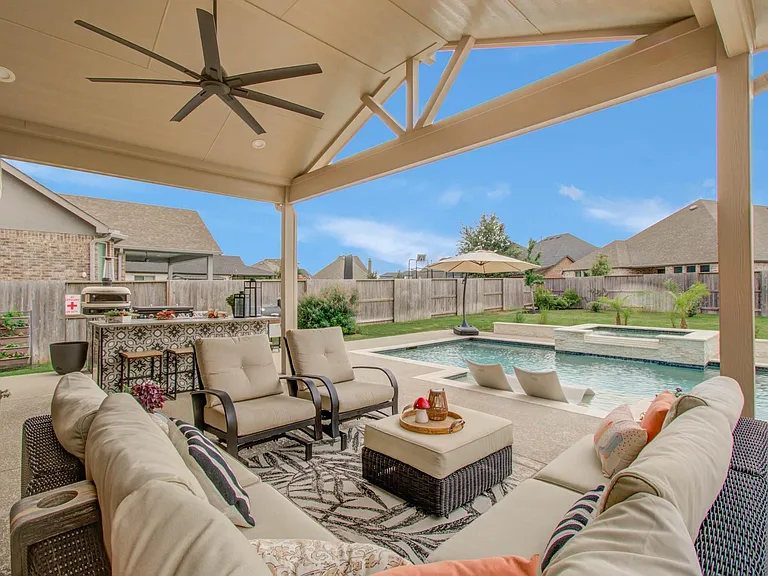 7111 Pondhawk Dr — Photo 40