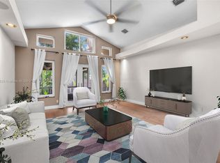 1020 Johnson St, Hollywood, FL 33019