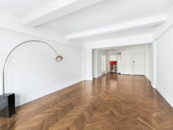 2nd image of 215 W 78th St APT 9A