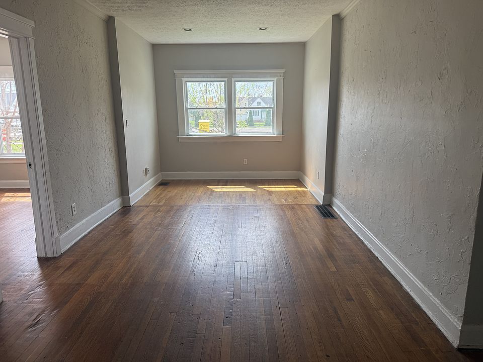 1st image of 3550 Seymour Ave APT 1