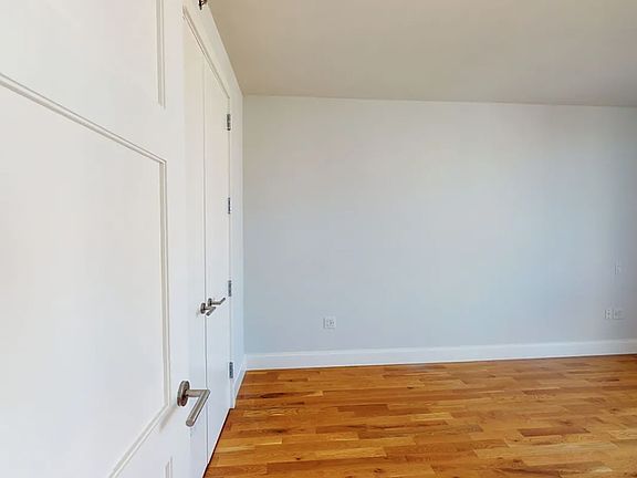 5th image of 395 Leonard St APT 522