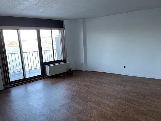 Rented by Compass | media 25