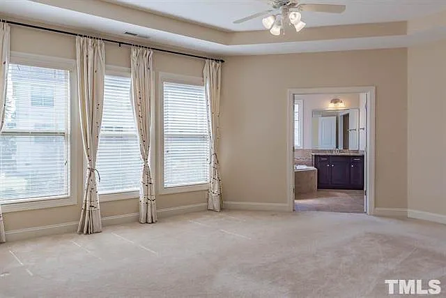 726 Weavers Ridge Dr — Photo 12