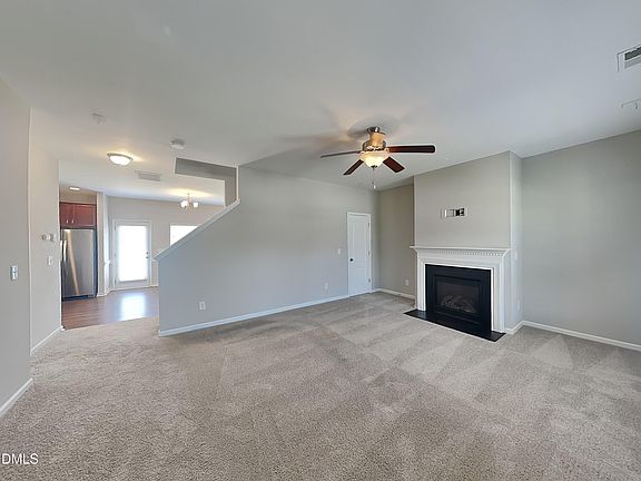 5th image of 304 Marsh Creek Dr