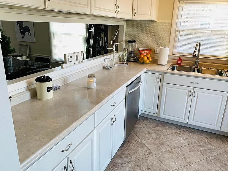 432 W Chocolate Ave — Photo 18