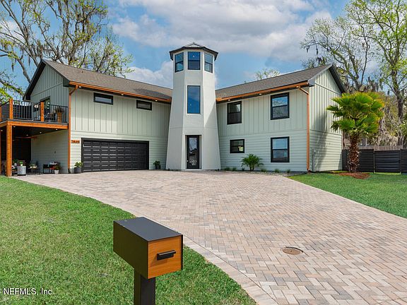 3rd image of 3865 SANDY SHORES Drive