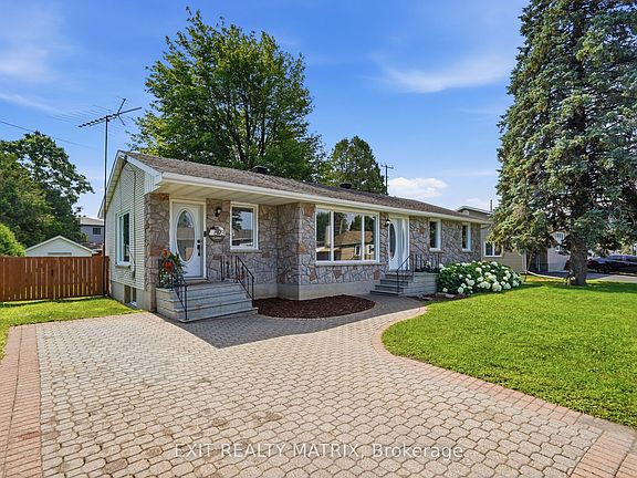 2nd image of 693 Cartier St