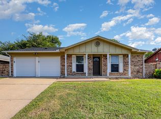 2005 Green Apple Ln, Arlington, TX 76014