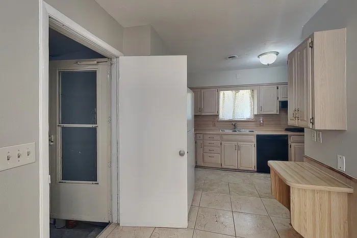 5705 Trailwood Dr — Photo 8