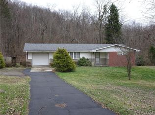 932 Middletown Rd, New Stanton, PA 15672