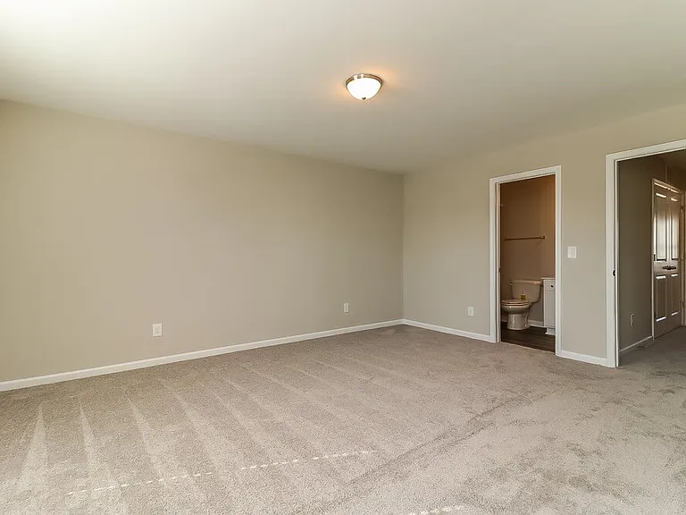 546 Wendell Falls Pkwy — Photo 14