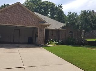 612 Rimrock Rd, Edmond, OK 73034