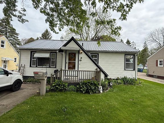 2nd image of 511 Allen St