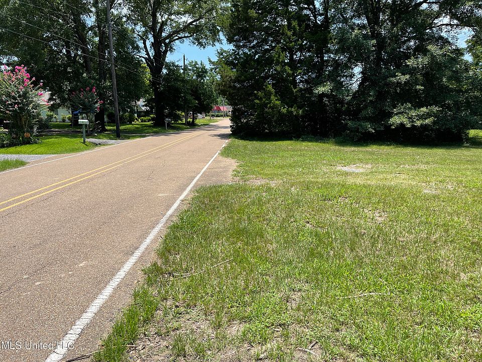 2nd image of Hillcrest St Lot 21