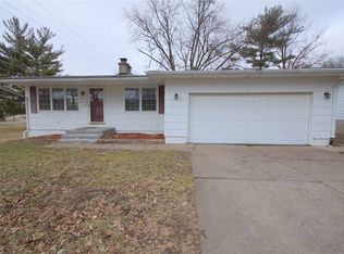 618 E 32nd St, Davenport, IA 52803