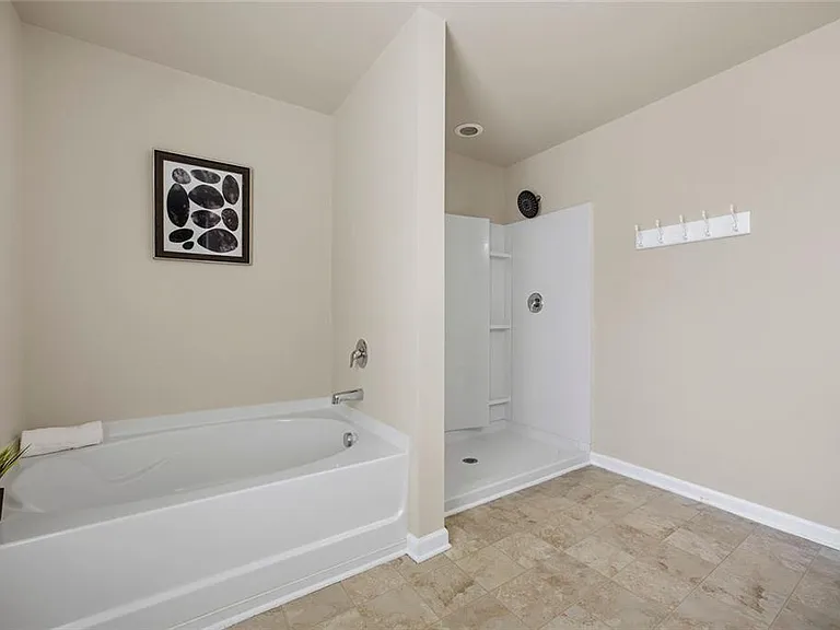 3110 Boxwood Xing — Photo 14