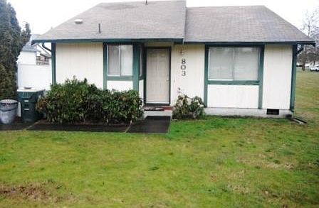 1st image of 803 Hamelin Ln SE