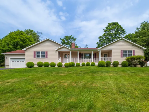 11 Scodon Drive, Ridgefield, CT 06877