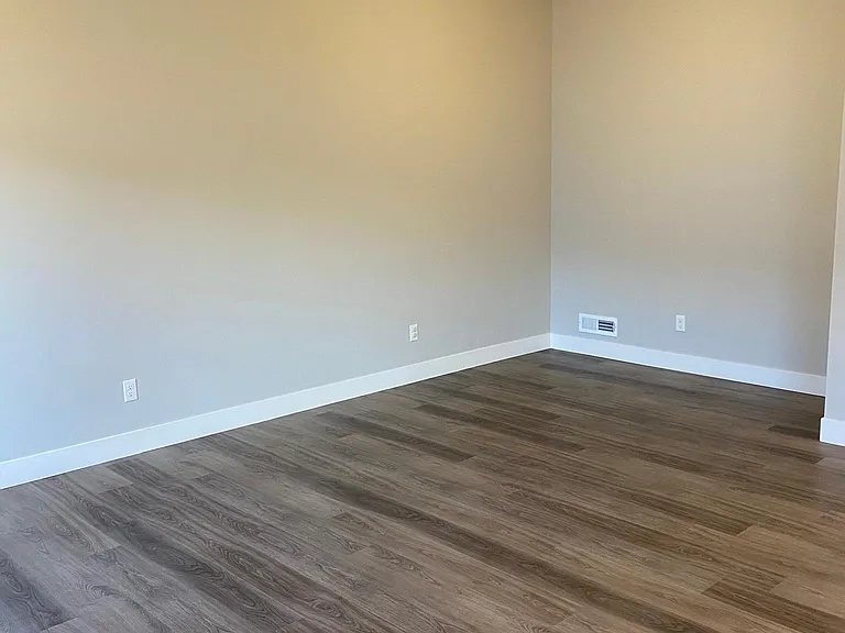469 E London Way #469 — Photo 6