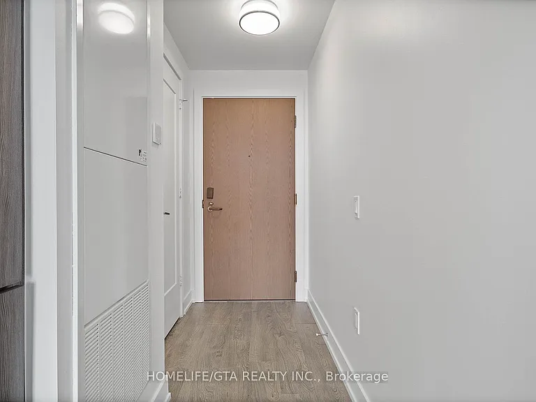 20 Inn On The Park Dr #1838 — Photo 6