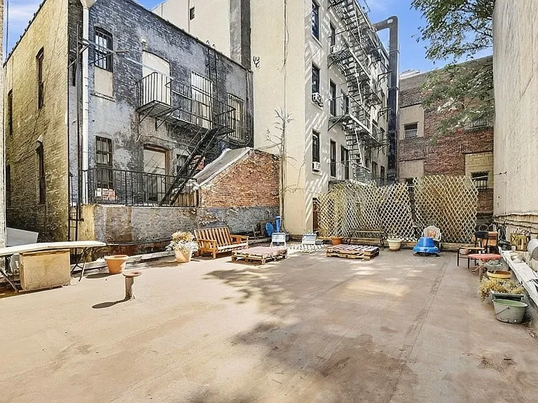 247 Grand St #2R — Photo 8
